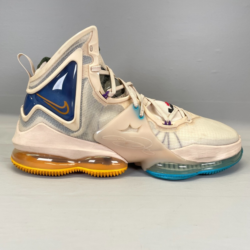 Nike LeBron 19 Minneapolis Lakers Basketball Shoes Mens‎ Size 14 Beige Lace Up